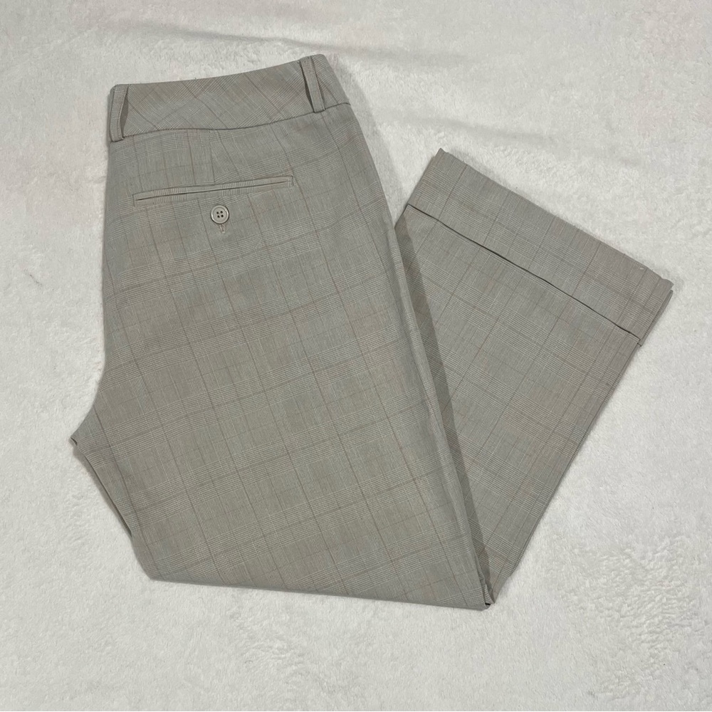 NY&CO Plaid Capris